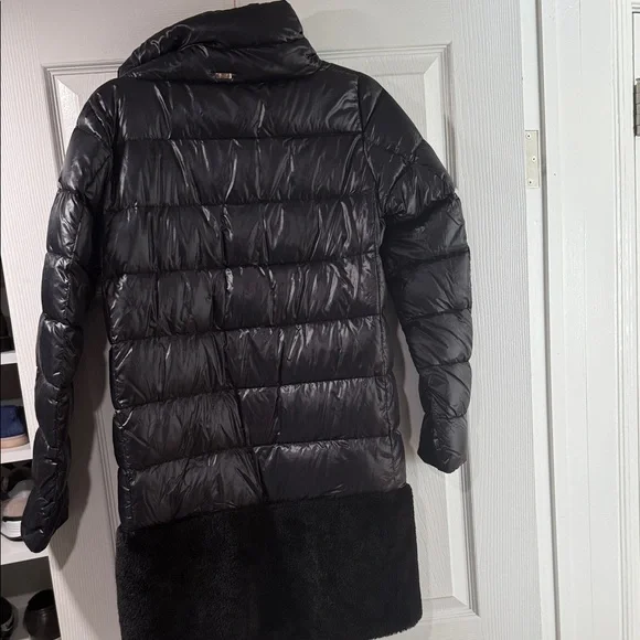 Herno Dark Gray Puffer Coat with Black Fur Trim - Picture 7 of 7